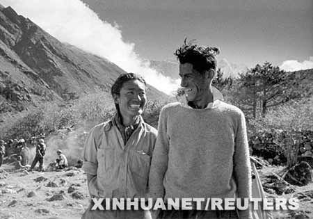 首先登上珠穆朗玛峰的埃德蒙·希拉里爵士去世，享年88岁（历史上的今天todayonhistory.com）