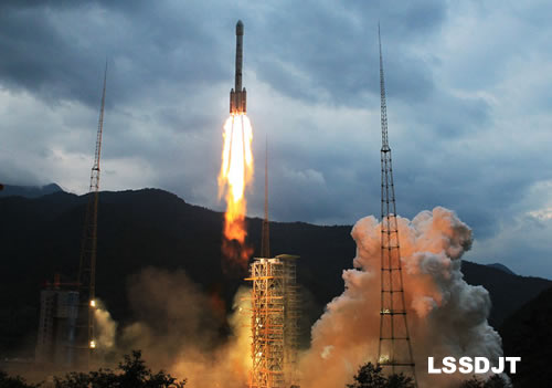 “嫦娥二号”卫星在西昌发射成功(TodayinHistory.cn)
