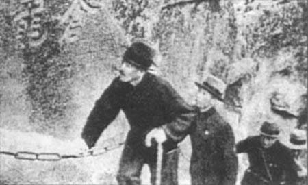 蒋介石赴西安训示张学良、杨虎城(转自:历史上的今天。中国)