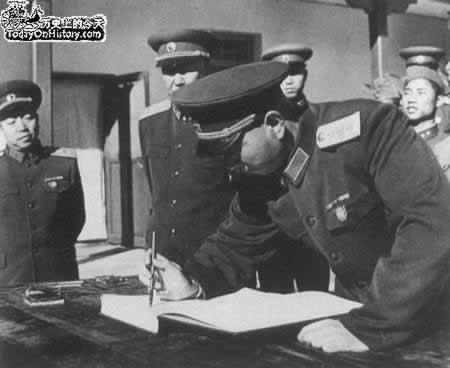 中国志愿军全部撤离朝鲜