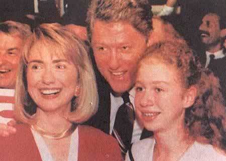 克林顿当选美国总统(Todayonhistory.com)