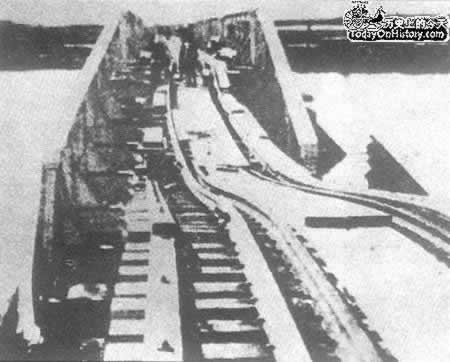 马占山率部在江桥与军激战