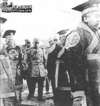 袁世凯称帝（歷史上的今天。中國）