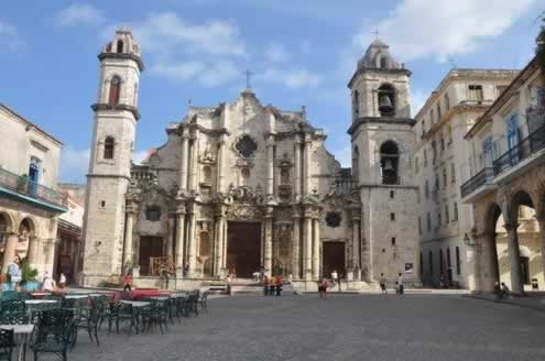 我国与古巴建立外交关系