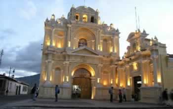 危地马拉结束36年的内战签署和平协定(歷史上的今天.中國)