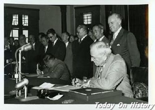 签署《中美共同防御条约》