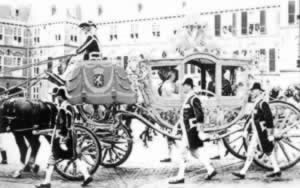 我国与荷兰恢复外交关系(历史上的今天。中國)