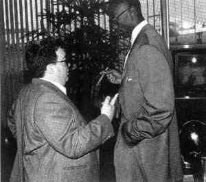 篮球“飞人”乔丹诞辰(歷史上的今天.中国)