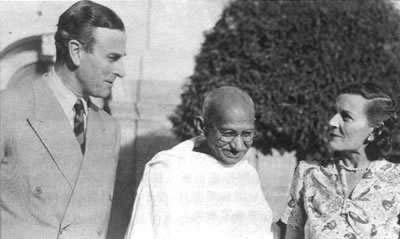 路易·蒙巴顿勋爵被任命为最后一任印度总督