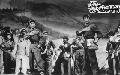 现代京剧《红灯记》等被树为革命样板戏(历史上的今天。中國)