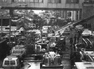 纽约世贸中心发生大爆炸(歷史上的今天.中国)