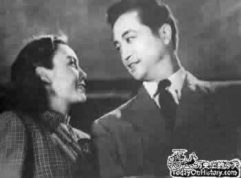 电影《八千里路云和月》广受欢迎（歷史上的今天.中國）