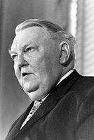 德国政治家路德维希·艾哈德出生(歷史上的今天。中国)