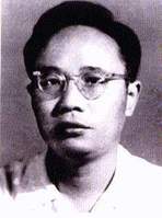 中国现代文学家何其芳诞辰(歷史上的今天.中国)