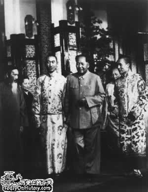 十四世达赖喇嘛坐床