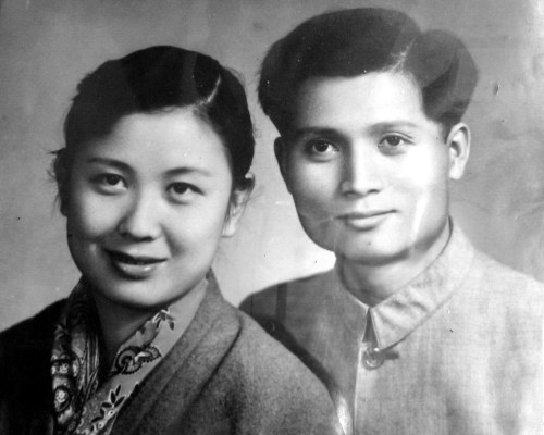 中国安徽黄梅戏演员严凤英出生(TodayinHistory.cn)