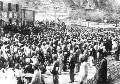 解放军收复延安(Todayonhistory.com)