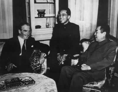 日内瓦会议召开(TodayinHistory.cn)