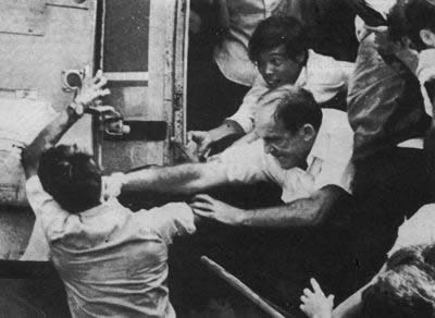 越共占领南越首都西贡,越南战争结束(TodayinHistory.cn)