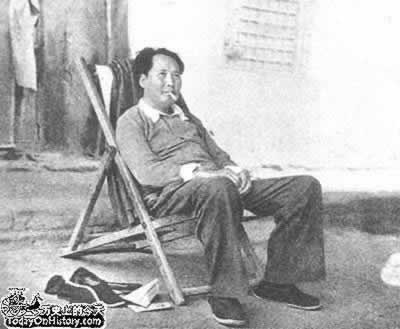 毛泽东等到达西柏坡