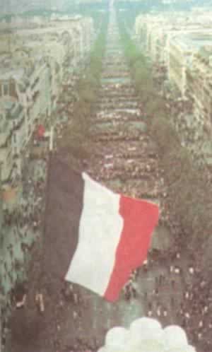法国发生反对戴高乐的全国性抗议活动(TodayinHistory.cn)