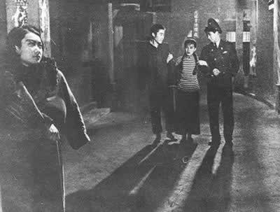 赵丹主演的影片剧照