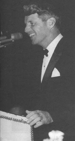 美国历史上第一次总统候选人在竞选时遇刺身亡