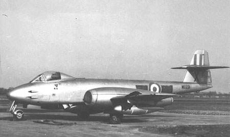英军的第一种喷气战斗机“流星”服役(TodayinHistory.cn)