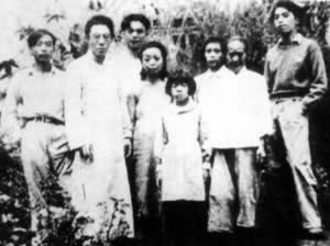 闻一多参加李公朴追悼会中遇刺身亡