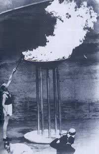 第15届奥运会在芬兰赫尔辛基举行