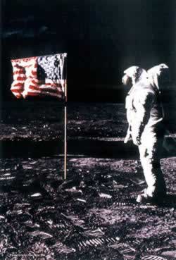 人类登上月球(TodayinHistory.cn)