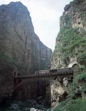 成昆铁路建成通车(TodayOnHistory.COM)