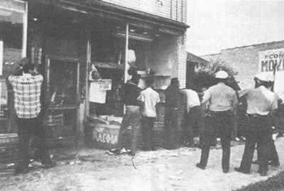 种族骚乱蹂躏着美国各大城市