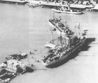 埃及总统纳赛尔接管苏伊士运河(Todayonhistory.com)