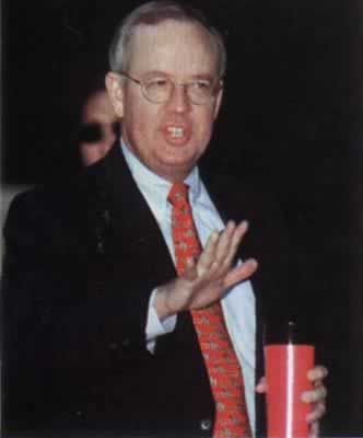 克林顿承认和莱温斯基有不正当关系