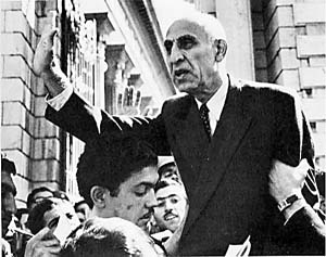 伊朗摩萨台政府被推翻