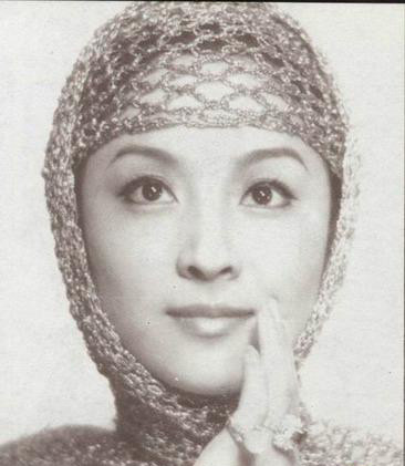 著名香港演员谢贤出生(Todayonhistory.com)