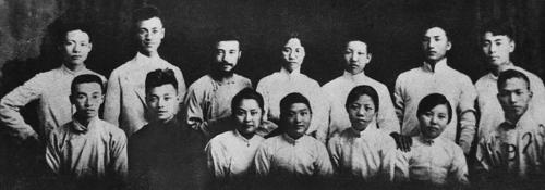 周恩来组织参加的觉悟社成立(TodayinHistory.cn)