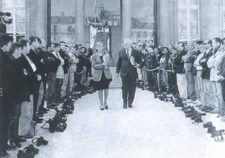 记者罢照向法国政府抗议(Todayonhistory.com)