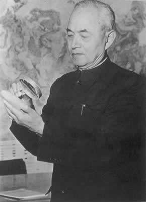 我国发现大庆油田